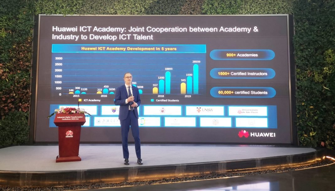 Huawei 2 milyon bilişim uzmanı yetiştirecek