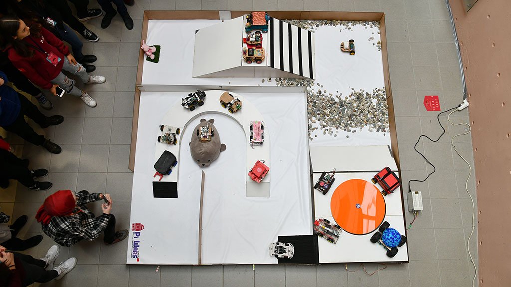 Akıllı Robotlar Pi Wars Türkiye Yarışmasında Birbirleriyle Yarıştı