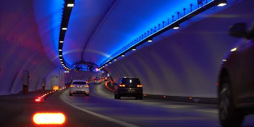 Turkiye'de ilk Avrasya Tuneli'ne trafik sikisikligini yuzde 90 azaltabilen sistem kuruldu